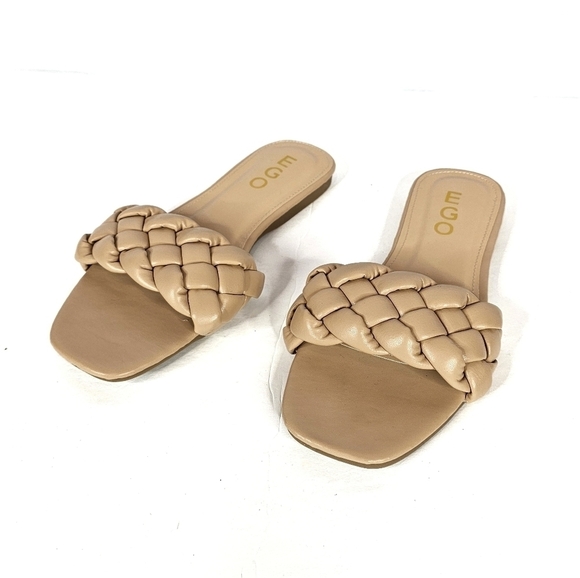 Shoes - Woven "Puffy" Sandal Slides NWT